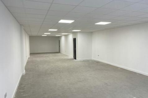 Retail Property (high street) to rent Image 3