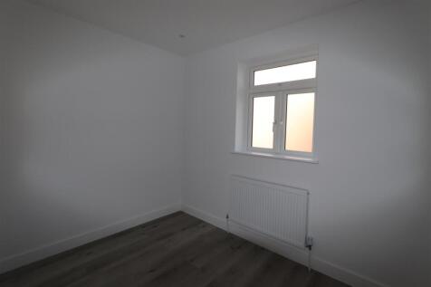 Crowstone Road, Westcliff-On-Sea photo 4