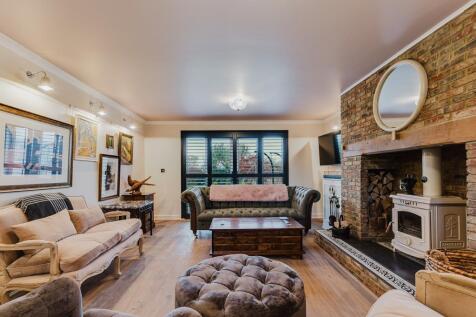 2A Woodlands Lane, Great Oakley (11 of 60).jpg