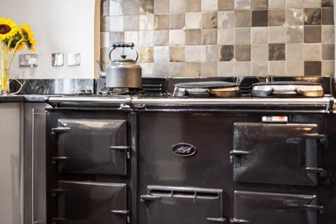 4 bed, 2 bath Town House in Edinburgh - Photo 15