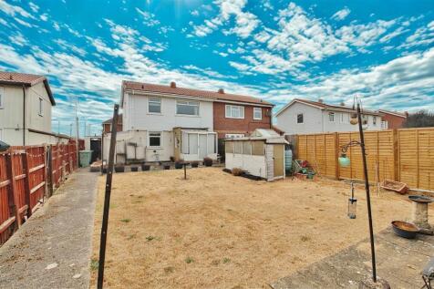 REAR GARDEN -