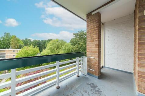 Heathermount Gardens, Crowthorne, RG45 photo 4