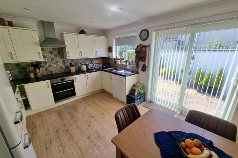 Kitchen &amp; dining.jpg