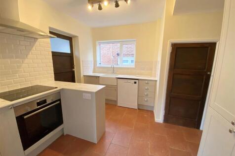 Rushfield, Potters Bar photo 4