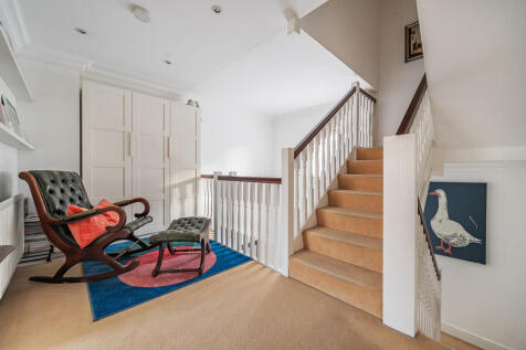 1393368-12-6967b7...