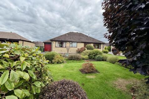 FRONT,DRIVEWAY &amp; GARAGE
