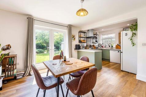 Kitchen &amp; Dining Room