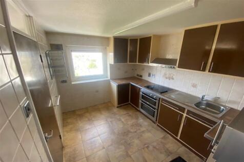 Brecon, Salisbury Avenue, SS0 photo 4