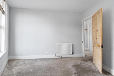 5 - Double Bedroom (view b).jpg