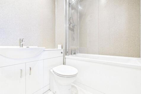 Hatherley Lane, Cheltenham, Gloucestershire, GL51 photo 4