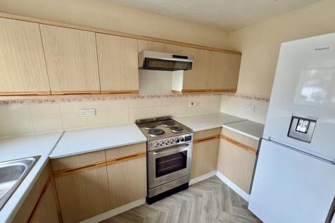 Wigmore Drive, Park Farm, Peterborough photo 3