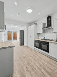 Whippendell - Ground Floor Communal Kitchen2