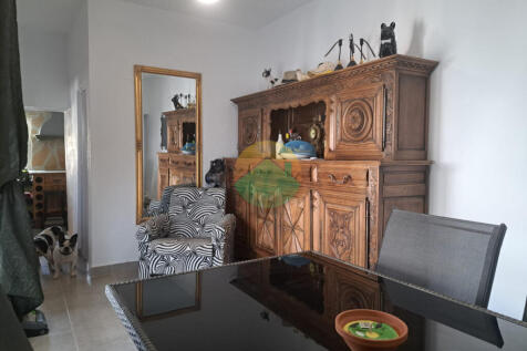 4 Bedroom Terraced For Sale-PAR17-17