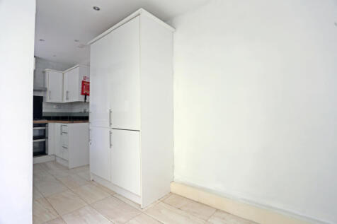Felspar Close, Plumstead, Greenwich photo 5