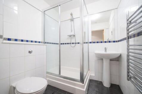 Ealing – 2 Bedrooms Flat photo 3