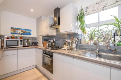 9-Riverdale-Drive...