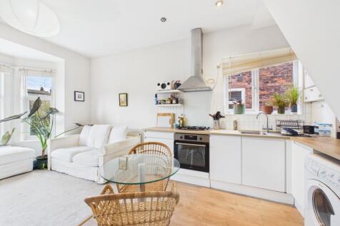 Flat 4 - 8 Egerton Road North - EweMove