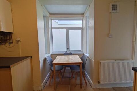 Miskin Street , Cathays , Cardiff photo 5