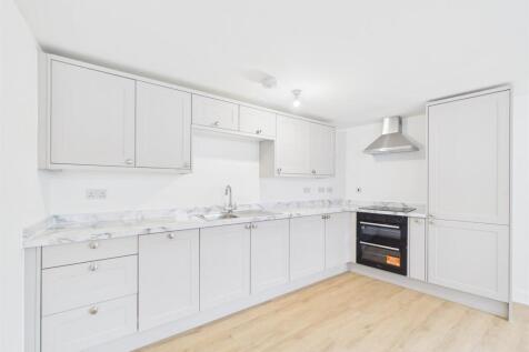 Kitchen / Living Area
