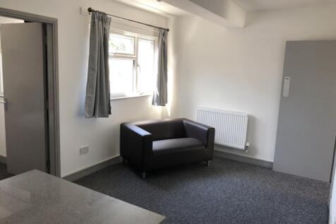 Flat 3 - 4 Hobson Road, Selly Park, West Midlands, B29 photo 3