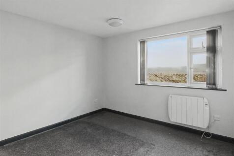 Westmaner Court, Hall Drive, Chilwell photo 5