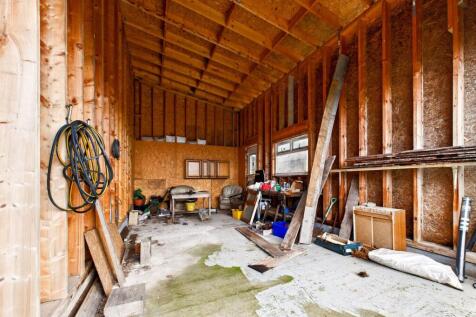 Garage/workshop