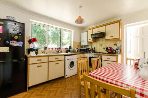Drakefield Road, Heaver Estate, London, SW17 photo 2
