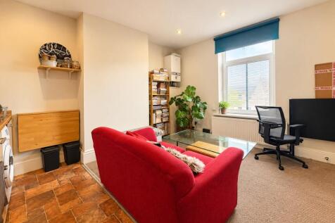 Living room 1