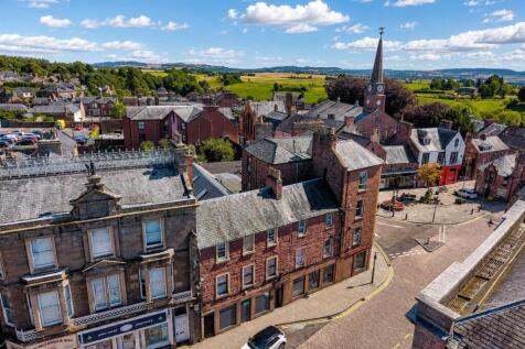 14B High Street Kirriemuir-2.jpg
