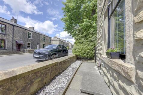 Front Forecourt