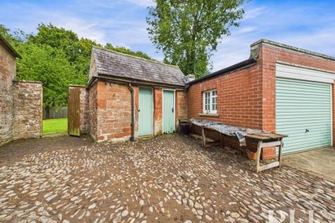 Garage &amp; Outhouses