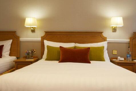 Hotel for sale Image 7