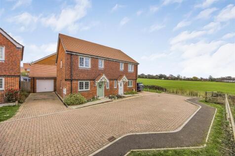 37 Admiralty Crescent-Externals-PorticoMarketing-N