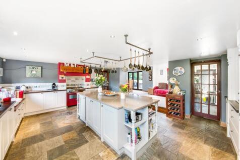 LIVING DINING KITCHEN