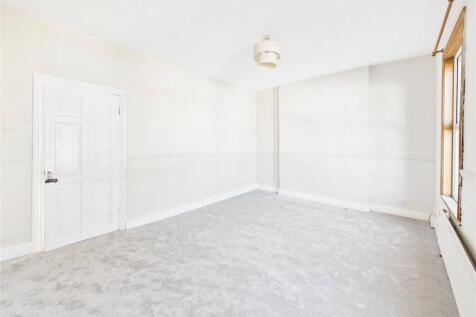Granville Road, South Woodford, E18 photo 3