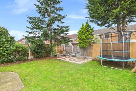 CAM02351G0-PR0083-STILL043