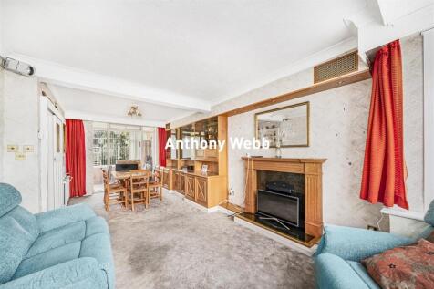 Reception/ Dining Room