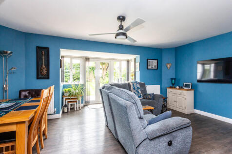 Kitchen/Dining/Fa...