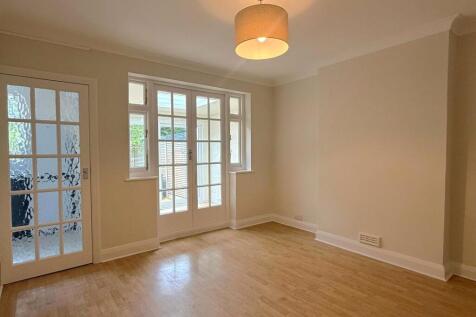 Oak Tree Drive, London, N20 photo 5