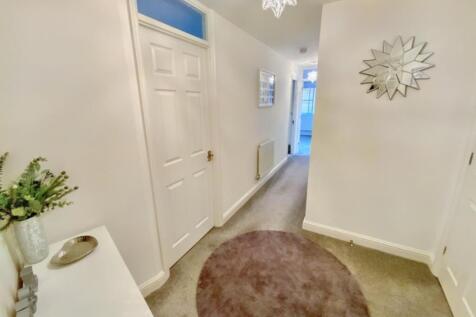 Sturmer Court, Kings Hill, ME19 photo 4