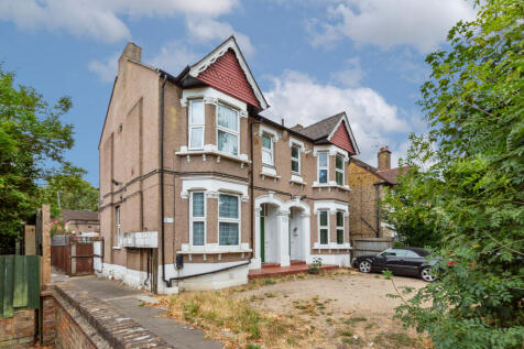 Flat 2, 8-10 Uxbridge Road, Hanwell, London, W7 3PP