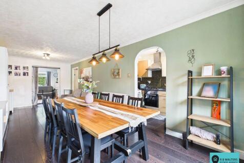 Family / Dining Room
