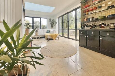 110246_ADR-S-24279_IMG_04_0000_max_476x317