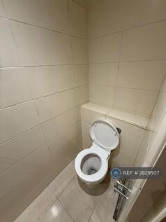 Room 3 Bathroom