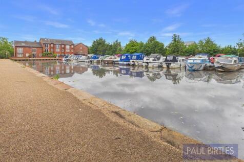 CAM04378G0-PR0393-STILL006.jpg