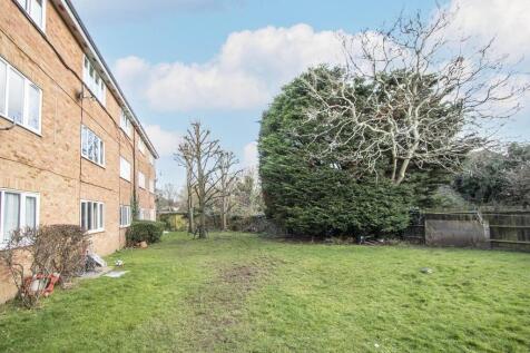23 Myrna Close SW19 external 1.jpg