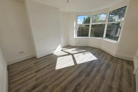 Lovat Avenue, Redcar, TS10 photo 4