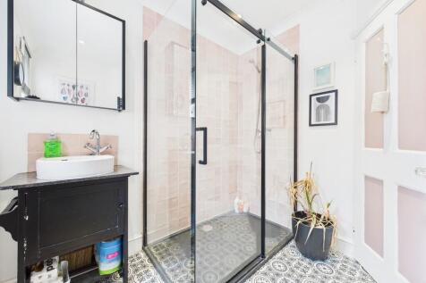 CAM01085G0-PR0592...