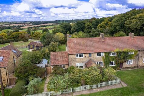 2 Hilltop Cottage aerial  (9).jpg