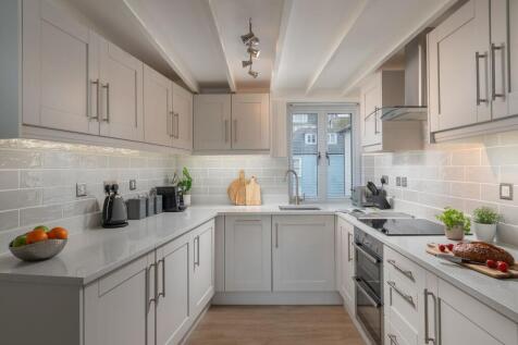 17 Dartmouth House, Dartmouth_Kitchen